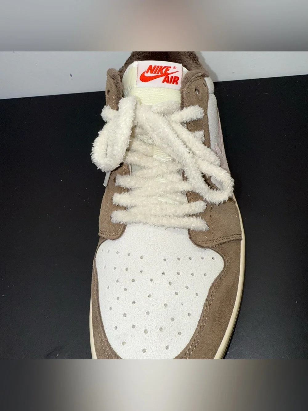 Jordan low top
